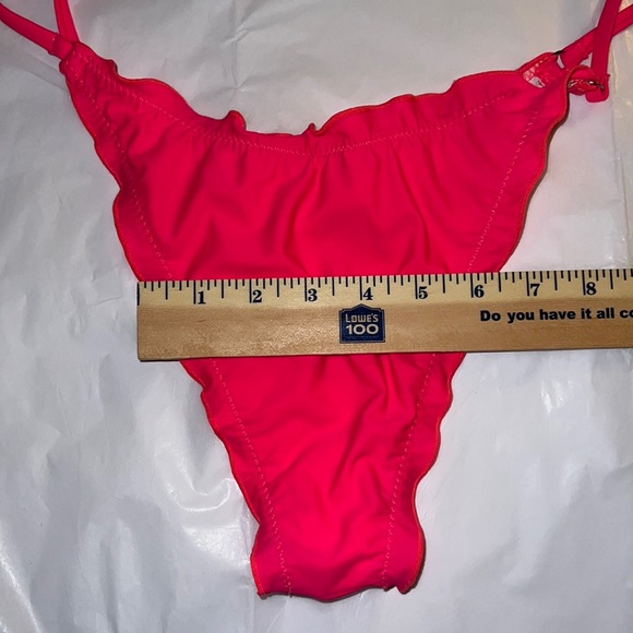 String Bikini 👙 - Picture 7 of 11